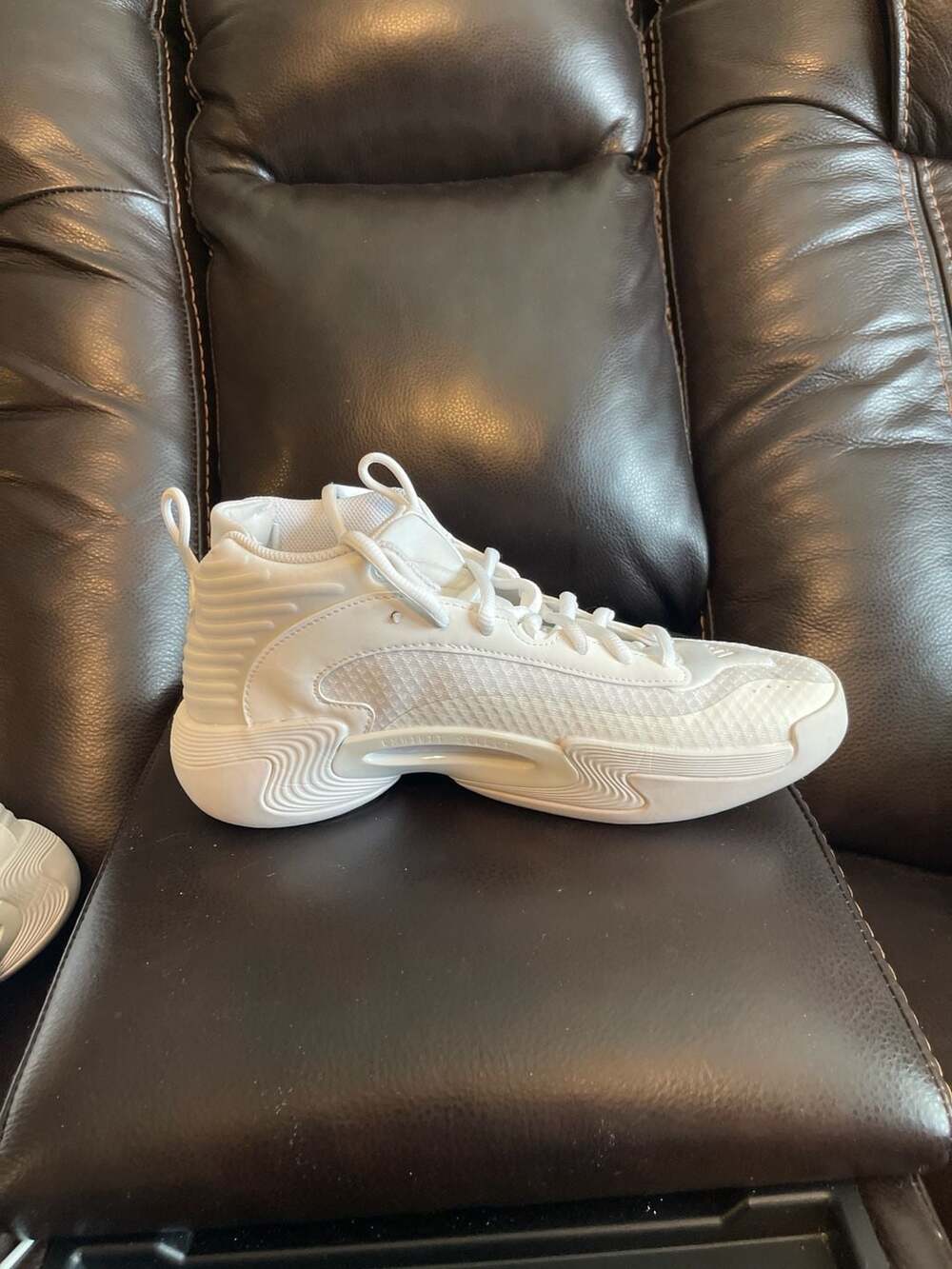 Adidas Exhibit Select Basketball Shoes White - Picture 5 of 12